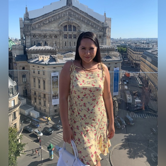 Meet your Posher, Angela - Picture 1 of 1